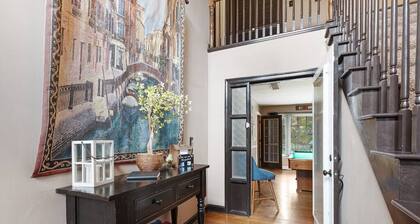 4× Superhost! Brenda Lee 4BR Retreat - Pool + Hot Tub