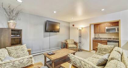 Actualización Estudio planta superior, cerca de la calle principal, Frisco.