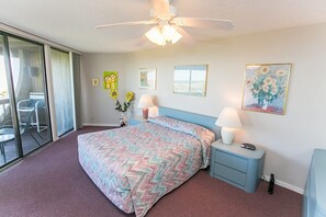 2 bedrooms, iron/ironing board, WiFi, bed sheets - New! Summer Deal: Free Fun and Beach Gear Credit (Saint Augustine)