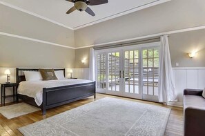 5 bedrooms, iron/ironing board, WiFi, bed sheets