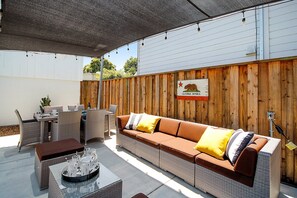 Outdoor dining - Remodeled Victorian Cottage,  Pool and Hot Tub, In Town (Guerneville)