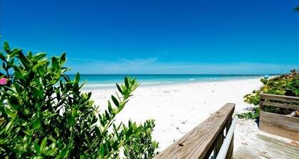 Pelican Cove 5 - Anna Maria Island - Condo 2 Bedroom /2 Bath beach side,...