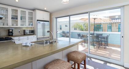 Luxury Avila Beach Retreat | Rooftop Deck | Gated Community | Walk to Beach