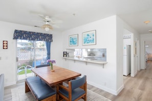 Dining - Downtown 2 Bedroom Condo- Block From The Beach With Yard!! (Pismo Beach)