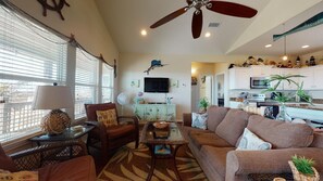 TV - Captain Morgan: 3  BR, 2  BA House in Crystal Beach, Sleeps 8 (Bolivar Peninsula)