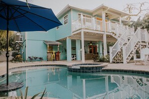 صورة غير مصنفة، 3 من 31، زرّ