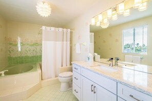 Unclassified image, 3 of 31, button