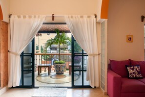 DVD player - Spacious, airy, comfy 2nd floor apartment large kitchen and dining room (Puerto Morelos)