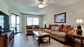 Fernseher, DVD-Player