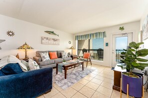 TV, DVD player - Saida III 702 - Oceanfront Condo Perfect for a Small Family or Couples, Small Dog Friendly (South Padre Island)