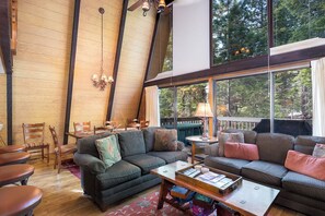 TV, fireplace, DVD player, books - Short drive to N*Star! Unique 3 Story with Two Great Entertainment Areas! (Kings Beach)