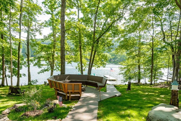 Terrace/patio - Rustic Lake Getaway Just Steps to Wisp & Fun (MCHENRY)