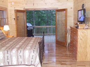 3 bedrooms, iron/ironing board, Internet, bed sheets