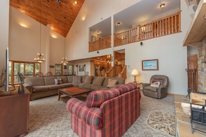 Smart TV, fireplace, DVD player