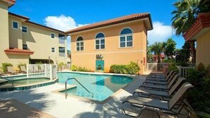 Uklassifisert bilde, 4 av 15, knapp