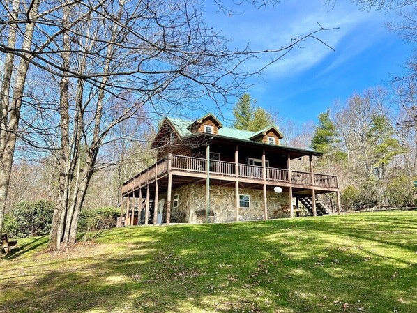 Exterior - Higher Ground - Hot Tub, Pool Table, WIFI, Covered Porch, Game room, Log Cabin (West Jefferson)