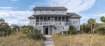 Timeless Oceanfront Beach Retreat in DeBordieu