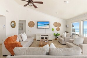 TV - Ultimate Coastal Getaway P913-1 (Oceanside)