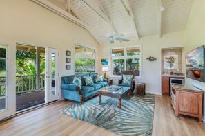 Smart-TV, DVD-Player, Bücher