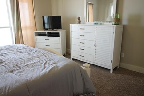 3 bedrooms, free WiFi - Happily Ever After: 3  BR, 2  BA House in Crystal Beach, Sleeps 12 (Bolivar Peninsula)