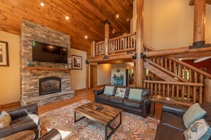 Smart TV, fireplace, DVD player