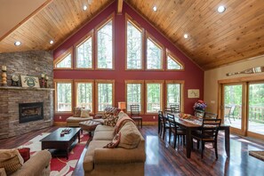 Smart TV, fireplace, DVD player, books