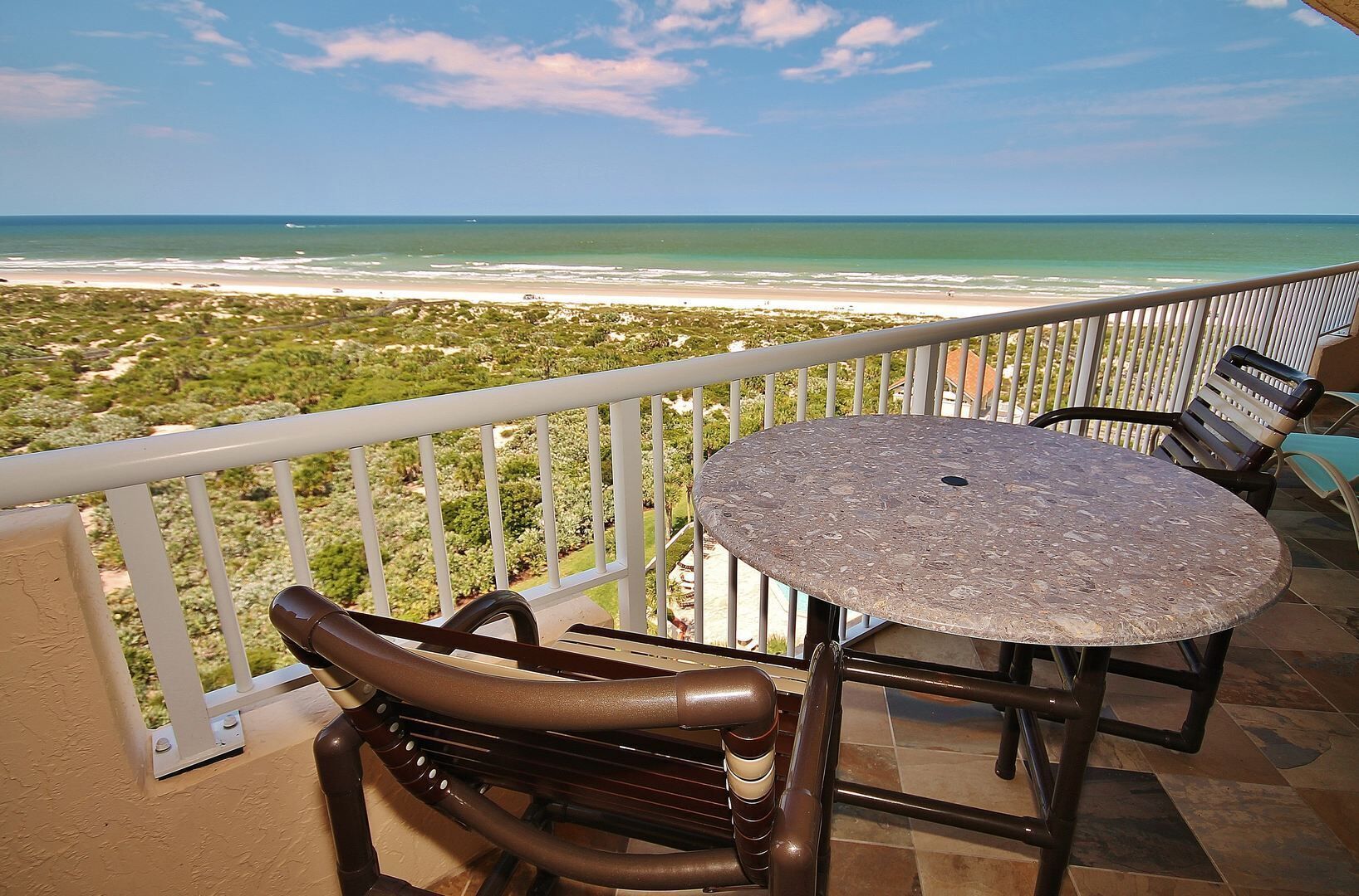 Direct Oceanfront Condo with Spectacular Beach Views