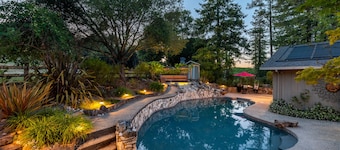 Fallen Tree Ranch ~ 3 Acres in Wine Country, Pool, Hot Tub, Sauna