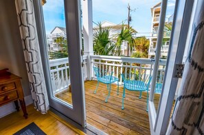Interior - Sandstep 616 1 (Carolina Beach)