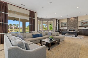 TV, peis og DVD-spiller