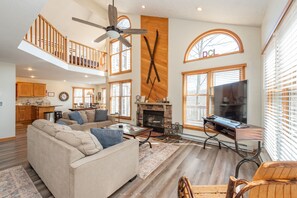 Smart TV, fireplace, DVD player, table football