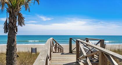 Villa en primera planta frente al mar con espectaculares vistas desde el patio