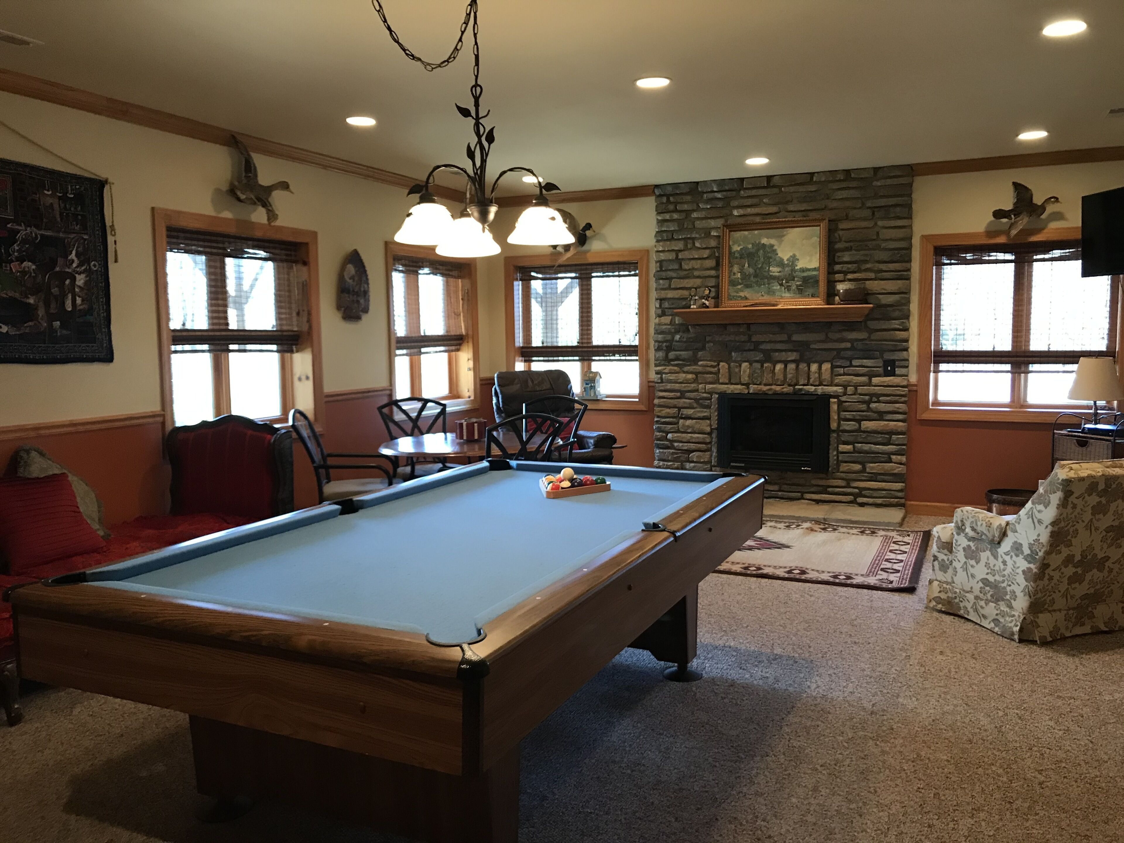 Large Cabin,Pool Table,Hot Tub,Horse Barn