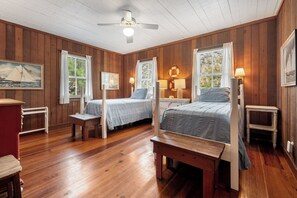 8 bedrooms, WiFi, bed sheets