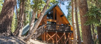 Chalet #23, Ski in/Out,Slope-Side Steps to Main Lo