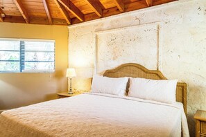 4 bedrooms, free WiFi, bed sheets