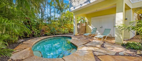 Beheizter Pool