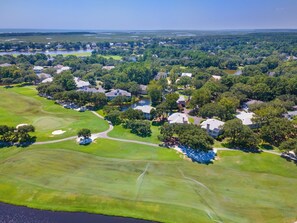 Golf - Relax in this 3BR Villa with Pool Overlooking the 1st Fairway. (Georgetown)