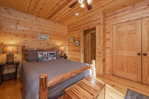 2 bedrooms, free WiFi, bed sheets, wheelchair access