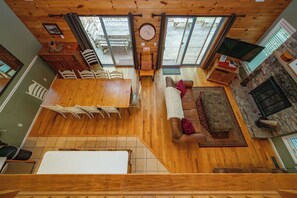 TV, fireplace, DVD player, table tennis