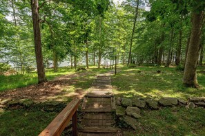 Property grounds - Spacious Dog Friendly Cabin at Deep Creek Lake (Swanton)