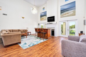 Smart TV - Sunnyside Up - Pool Home Directly Across from Ocean (Port Orange)