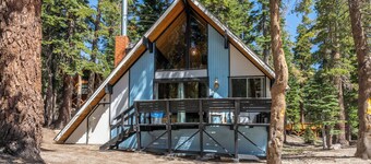 Chalet #25, Charming Ski in/ Ski Out, just steps to the Mountain