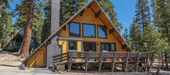 Chalet #9, Slope Side Ski in Ski Out Spacious Fami