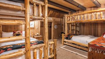 3 bedrooms, free WiFi, bed sheets