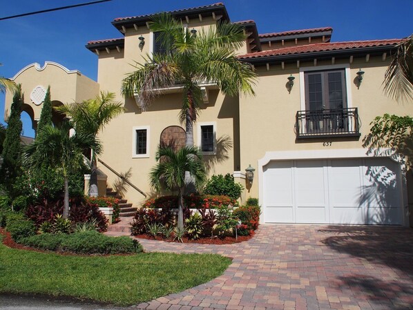 Unclassified image, 1 of 50, button