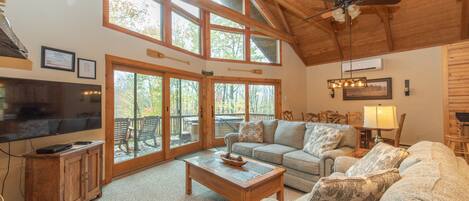 スマートテレビ、暖炉、ステレオ、PC モニター