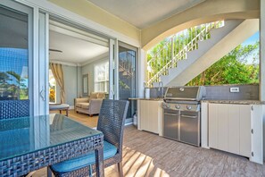 Outdoor dining - P67 - Spacious 3 bedroom 4 bath with private pool, dock and beach membership! (Key Colony Beach)