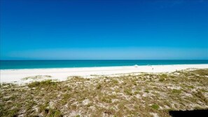 Luokittelematon kuva, 3 kautta 43, painike