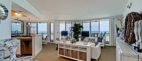 テレビ、DVD プレーヤー